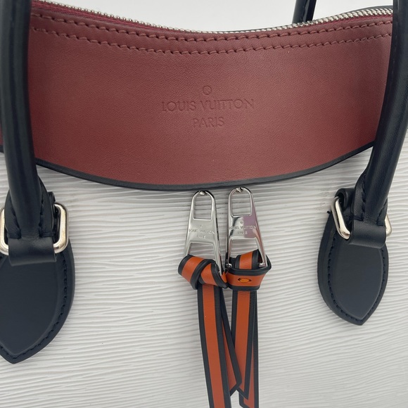 LOUIS VUITTON Epi Tuileries White - Picture 5 of 17